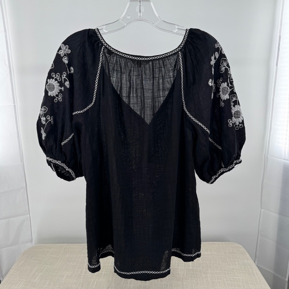 Max Studio Bubble Sleeve Embroidered Blouse Black Top Size Large - Picture 3 of 9